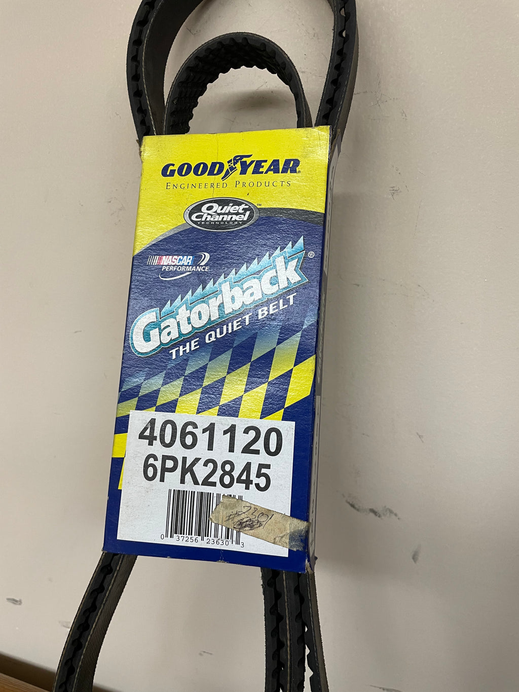 Goodyear Gatorback 6PK2845 Serpentine Belt – 6 Ribs, Long Micro‑V