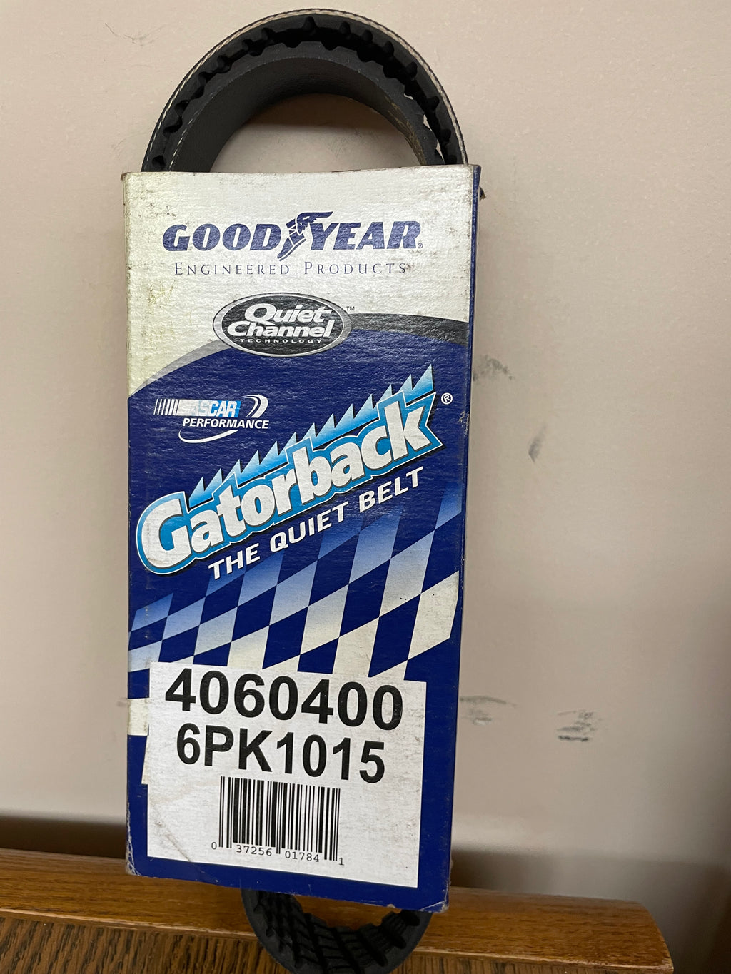 Goodyear Gatorback 6PK1015 – 6‑Rib Serpentine Belt (1015 mm)