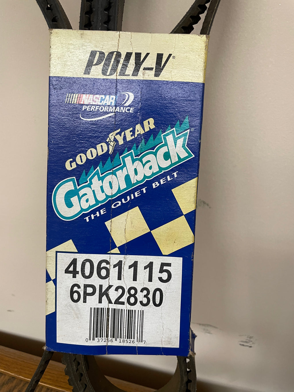 Goodyear Gatorback 6PK2830 – 6-Rib Serpentine Belt (113 in / 2830 mm)